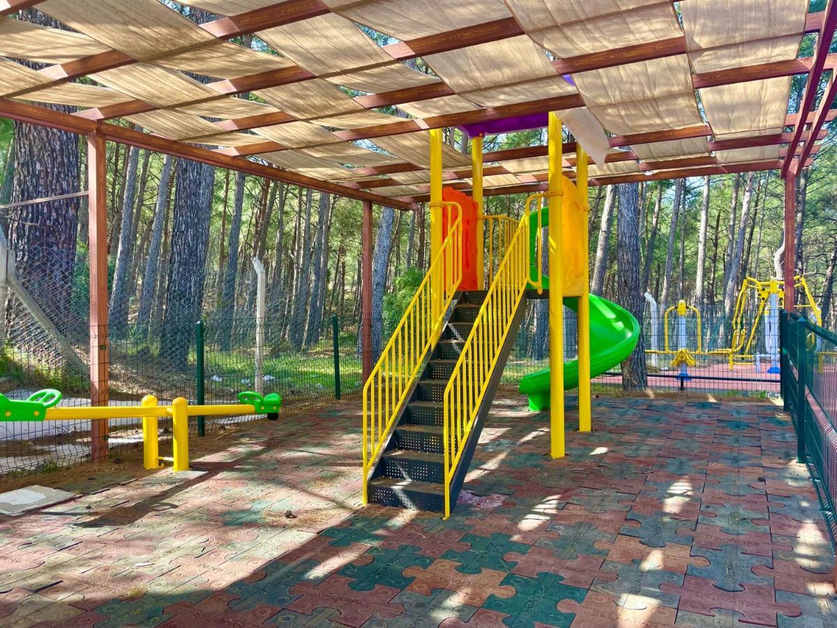 אולודניץ Green Forest Holiday Village מראה חיצוני תמונה